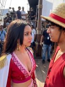 张由人工智能合成的宝莱坞明星施拉达卡普尔扮 